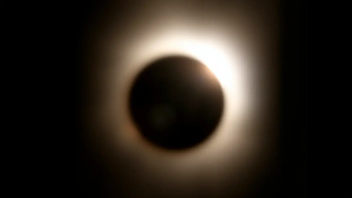 Imaxe xenérica dun eclipse solar.