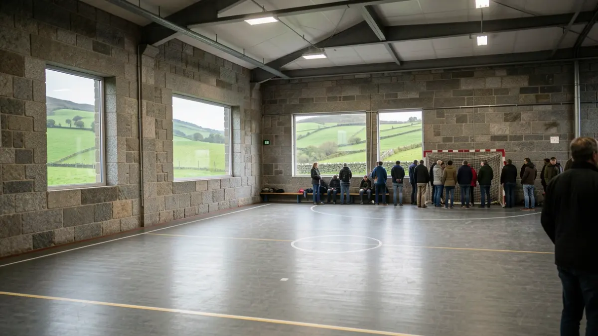 Imagen genérica de un pabellón de fútbol sala vacío en Galicia.