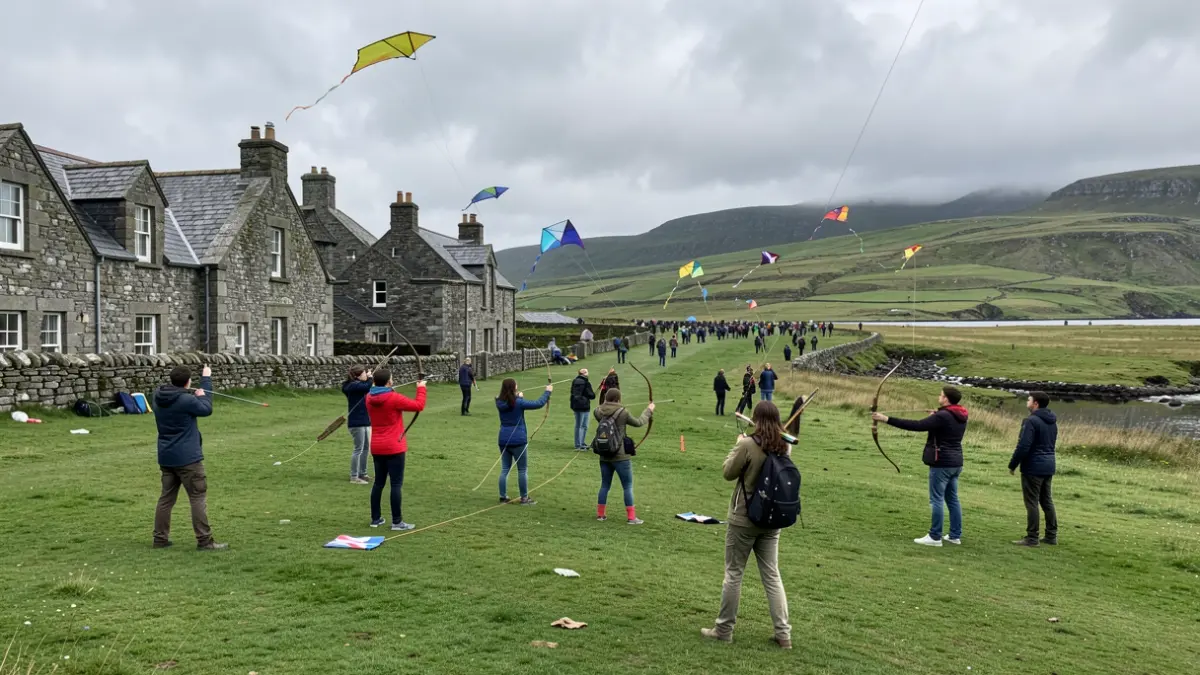 Imagen genérica de jóvenes participando en actividades al aire libre en un entorno rural gallego.