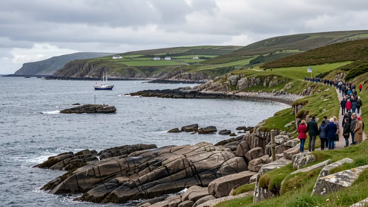 Imaxe xenérica da costa galega con elementos mariñeiros.
