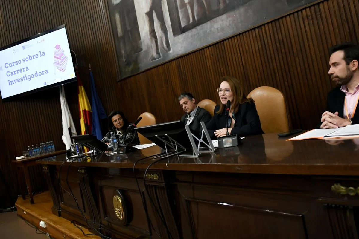A Xunta presenta a mozos as opcións de carreira investigadora en Galicia